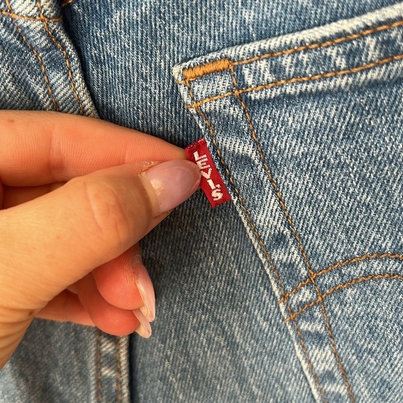 Levi's Ribcage Jean Shorts size 27 button fly denim jorts - Picture 7 of 9